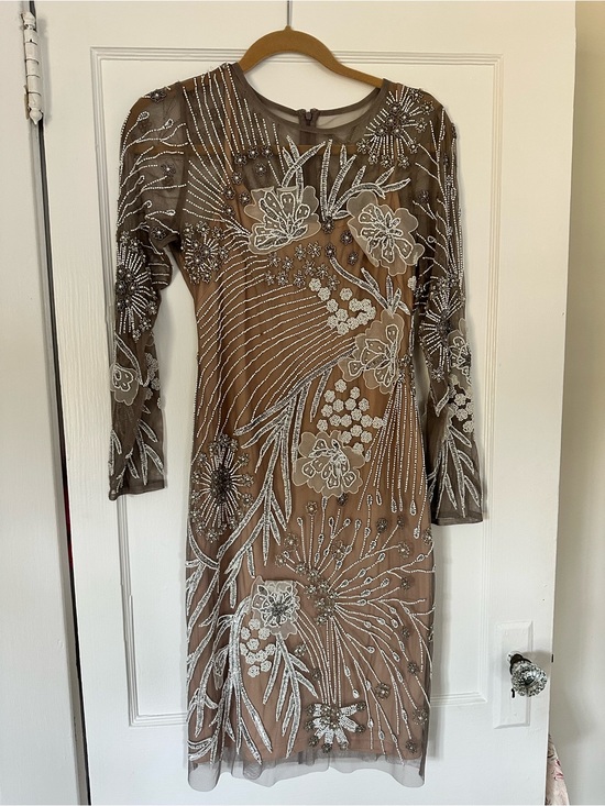 Adrianna Papell Dresses & Skirts - Adrianna papell beaded dress